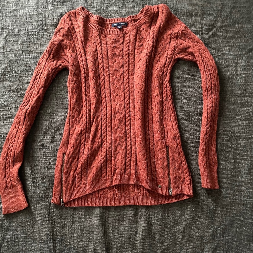 American Eagle Rust Sweater
